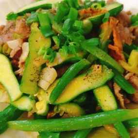 BÒ XÀO BÍ NỤ