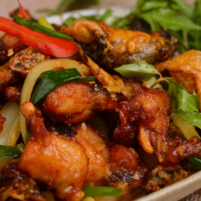 ẾCH CHIÊN NƯỚC MẮM