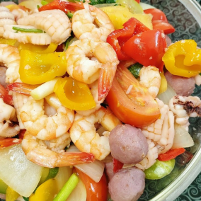 HẢI SẢN XÀO CHUA NGỌT