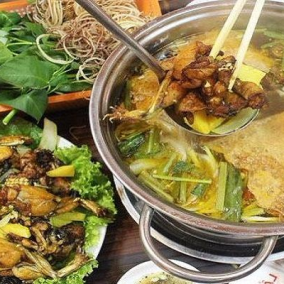 LẨU ẾCH MĂNG CHUA