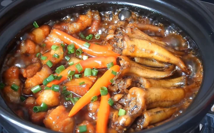CÁ ĐỤC KHO