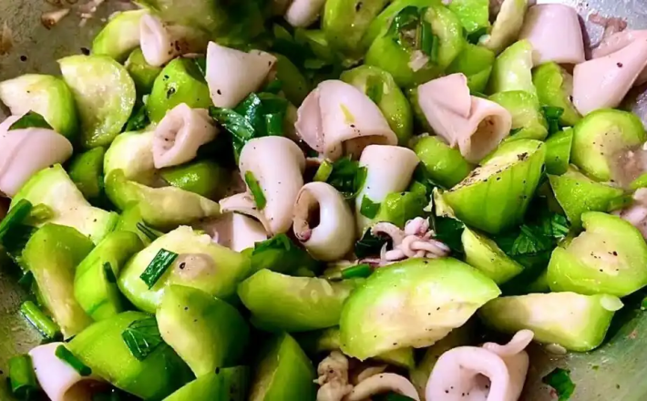 MỰC XÀO MƯỚP