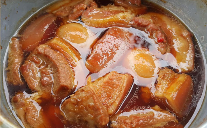 THỊT HEO KHO TRỨNG